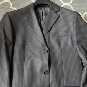 Used Michael Kors Men’s Suits and Pants 37R jacket, 32 pants